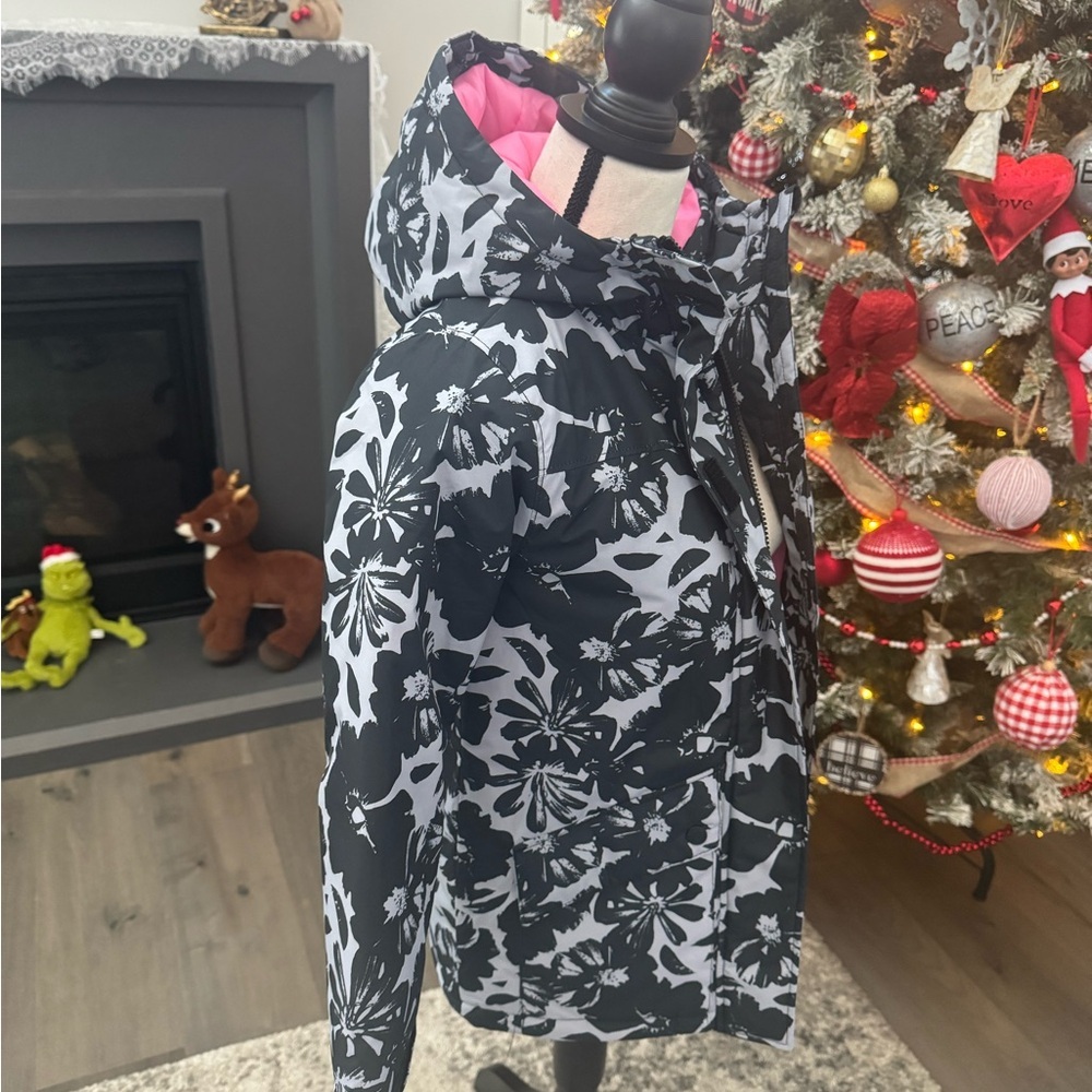 Roxy Girls Hooded Winter Jacket Black Floral Pink Lined Size 7/8 - Picture 3 of 8